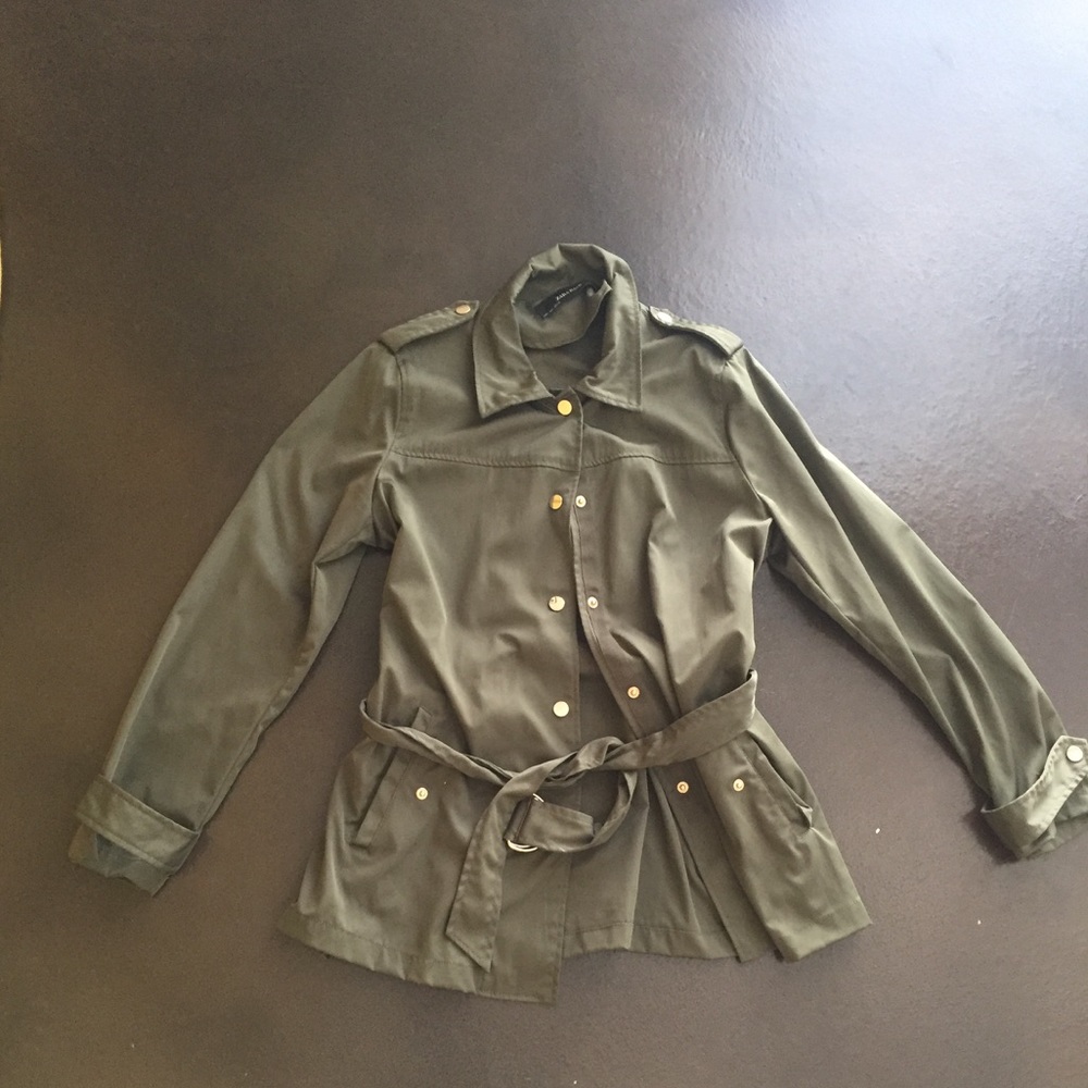 ZARA olive green jacket 🌿
